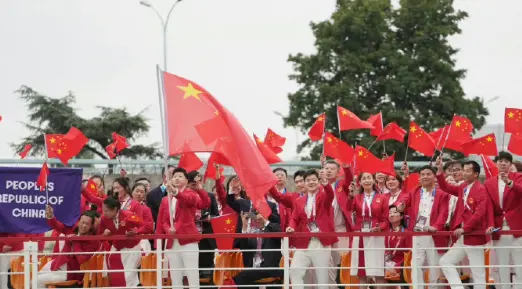 2024巴黎奥运会开幕式：浪漫法式风情点燃体育盛宴，一场视觉与心灵的梦想启程！